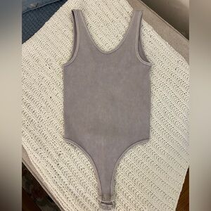 Forever 21‎ Ribbed Knit Top in Light Gray